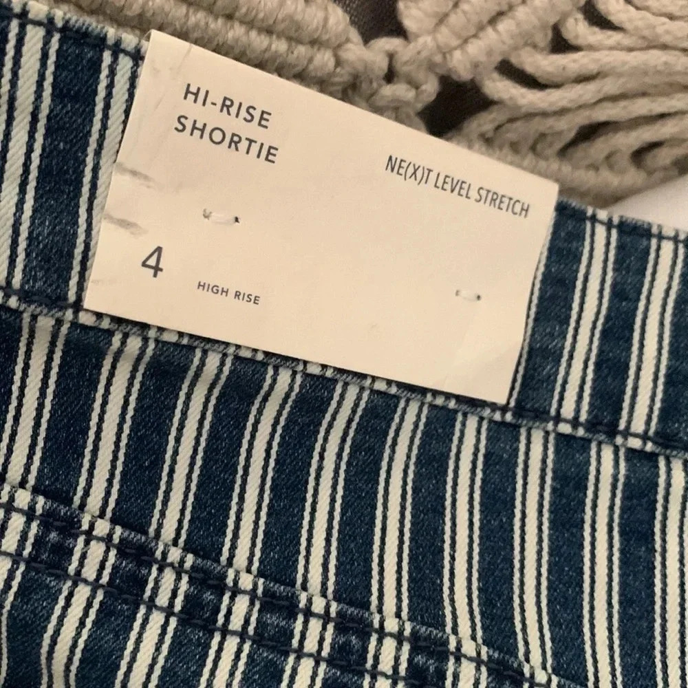American Eagle AE High Rise Shortie Striped Denim Shorts Jean Size 4 - Picture 6 of 7